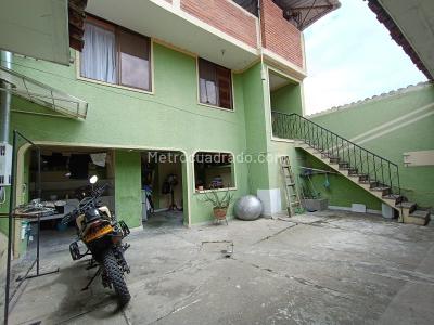 Casa de 5 alcobas en venta en Obrero, Palmira, 391 m² · foto 13 de 20
