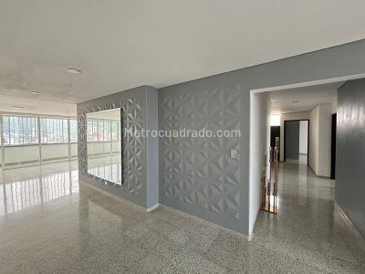 Apartamento de 3 alcobas en venta en Versalles, Cali, 245 m² · foto 2 de 20