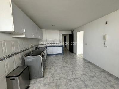 Apartamento de 3 alcobas en venta en Versalles, Cali, 245 m² · foto 9 de 20