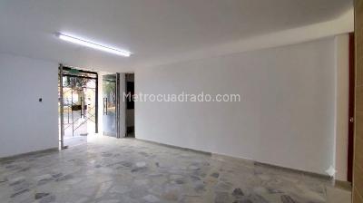 Casa en arriendo en El Limonar, Cali · foto 4 de 13
