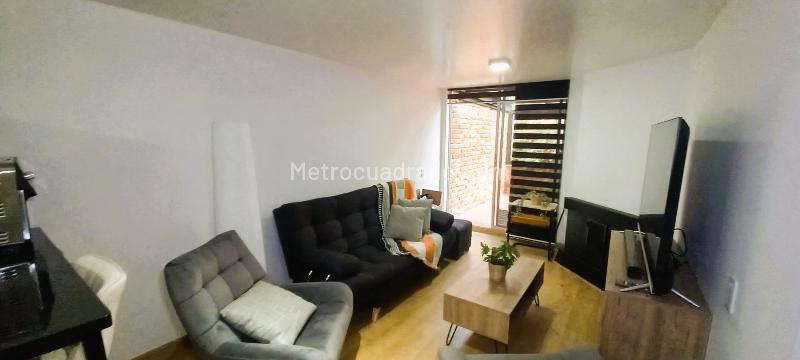 Piso – Bogotá D.C. - Más