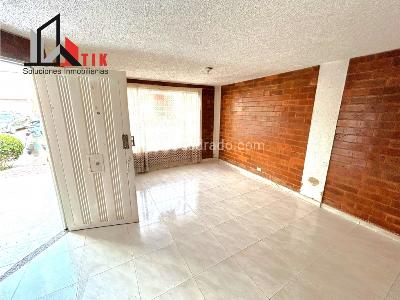 Casa de 3 alcobas en venta en Provivienda, Funza, 65 m² · foto 2 de 20