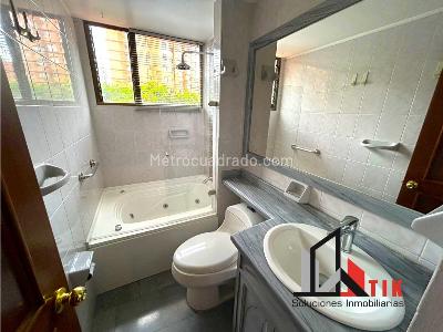 Apartamento de 3 alcobas en venta en Lagos De Cordoba, Bogotá, 112 m² · foto 11 de 20