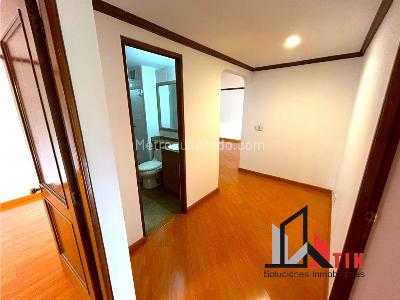 Apartamento de 3 alcobas en venta en Lagos De Cordoba, Bogotá, 112 m² · foto 13 de 20