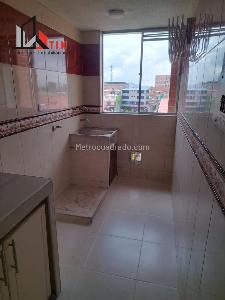 Apartamento en venta en Jorge Uribe Botero, Bogotá · foto 3 de 11