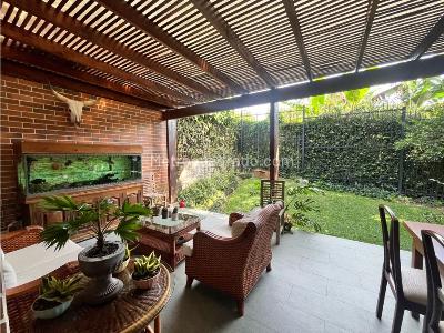 Casa de 3 alcobas en venta en San Lucas, Medellín, 198 m² · foto 5 de 20