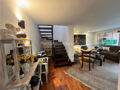 Casa de 3 alcobas en venta en San Lucas, Medellín, 198 m² · foto 11 de 20