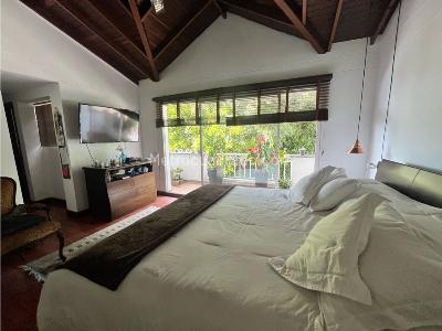 Casa de 3 alcobas en venta en San Lucas, Medellín, 198 m² · foto 16 de 20