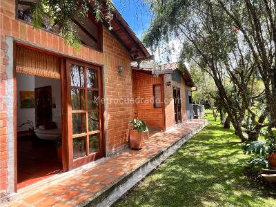 Casa de 3 alcobas en venta en Alto Del Escobero, Envigado, 150 m² · foto 5 de 20