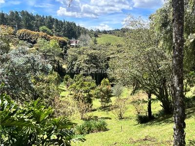 Casa de 3 alcobas en venta en Alto Del Escobero, Envigado, 150 m² · foto 10 de 20