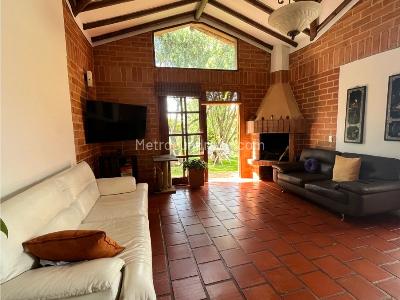 Casa de 3 alcobas en venta en Alto Del Escobero, Envigado, 150 m² · foto 18 de 20