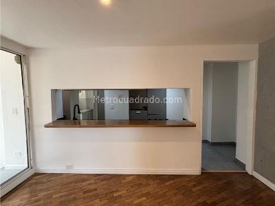 Apartamento de 3 alcobas en venta en El Poblado, Medellín, 101 m² · foto 3 de 14