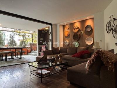 Apartamento de 3 alcobas en venta en El Poblado, Medellín, 250 m² · foto 16 de 20