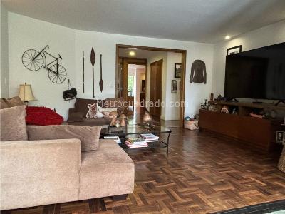 Apartamento de 3 alcobas en venta en El Poblado, Medellín, 250 m² · foto 18 de 20