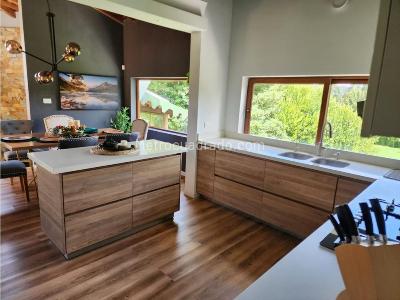 Casa de 2 alcobas en venta en Pantanillo Sta Elena, Medellín, 266 m² · foto 3 de 20