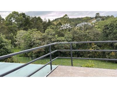 Casa de 2 alcobas en venta en Pantanillo Sta Elena, Medellín, 266 m² · foto 17 de 20