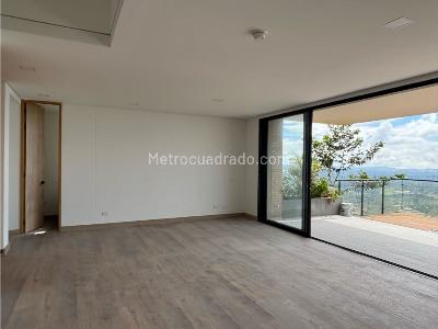 Casa de 3 alcobas en venta en Sajonia, Rionegro, 328 m² · foto 8 de 20