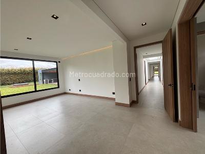 Casa de 4 alcobas en venta en Llanogrande, Rionegro, 510 m² · foto 12 de 20
