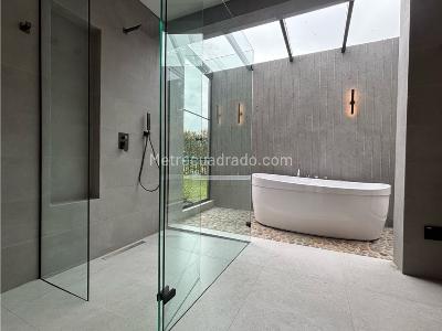 Casa de 4 alcobas en venta en Llanogrande, Rionegro, 510 m² · foto 15 de 20
