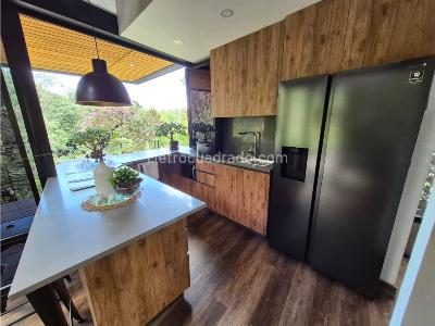 Casa de 2 alcobas en venta en Alto Del Escobero, Envigado, 180 m² · foto 10 de 20