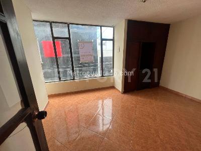 Apartamento de 4 alcobas en venta en Las Cuadras, Pasto, 75 m² · foto 2 de 9