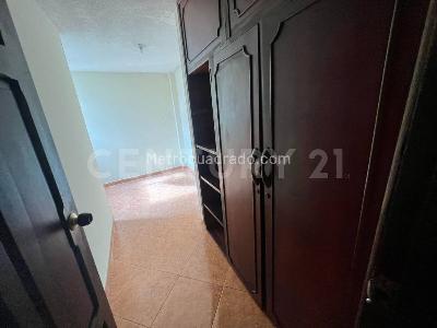 Apartamento de 4 alcobas en venta en Las Cuadras, Pasto, 75 m² · foto 3 de 9