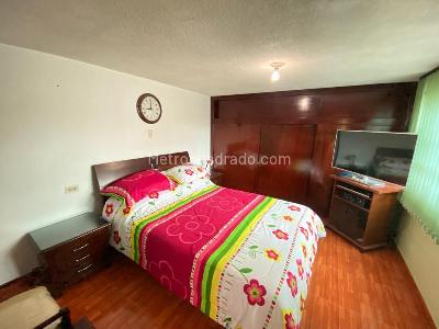 Casa de 5 alcobas en venta en San Antonio, Bogotá, 359 m² · foto 11 de 12