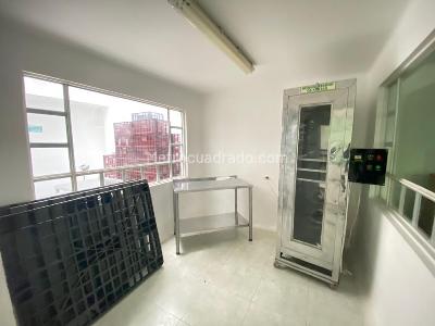 Casa de 5 alcobas en venta en San Antonio, Bogotá, 359 m² · foto 4 de 12