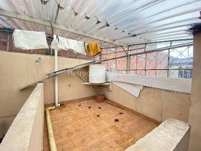 Casa de 5 alcobas en venta en San Antonio, Bogotá, 359 m² · foto 9 de 12