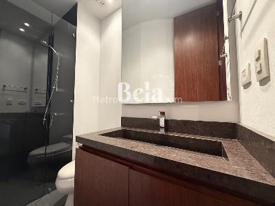 Apartamento de 2 alcobas en venta en Los Rosales, Bogotá, 171 m² · foto 8 de 20