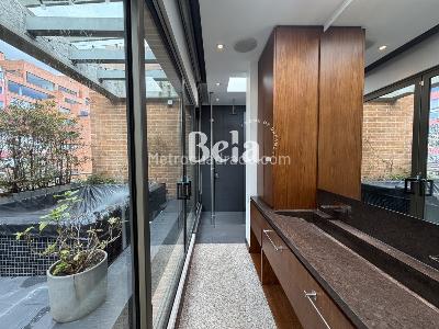 Apartamento de 2 alcobas en venta en Los Rosales, Bogotá, 171 m² · foto 18 de 20