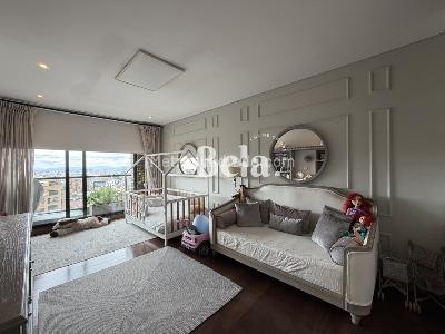 Apartamento de 3 alcobas en venta en Los Rosales, Bogotá, 309 m² · foto 14 de 20