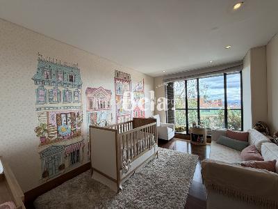 Apartamento de 3 alcobas en venta en Los Rosales, Bogotá, 309 m² · foto 17 de 20