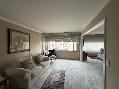 Apartamento de 3 alcobas en venta en Los Rosales, Bogotá, 251 m² · foto 13 de 15