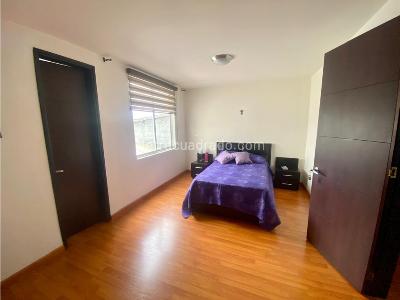 Casa de 3 alcobas en venta en La Carola, Manizales, 84 m² · foto 8 de 12