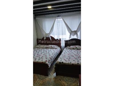Casa de 5 alcobas en venta en Castilla Nuevo Terminal, Manizales, 216 m² · foto 2 de 20