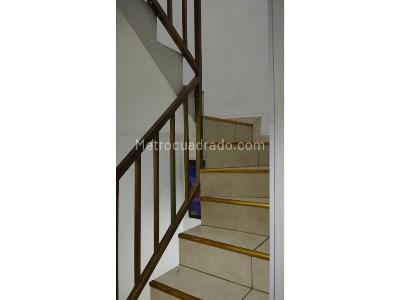 Casa de 5 alcobas en venta en Castilla Nuevo Terminal, Manizales, 216 m² · foto 15 de 20