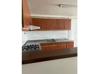 Apartamento de 3 alcobas en venta en Av Santander, Manizales, 252 m² · foto 2 de 16