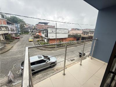 Casa en venta en Chipre, Manizales · foto 12 de 13
