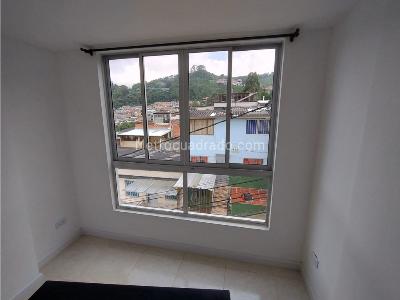 Apartamento en venta en Minitas, Manizales · foto 5 de 9