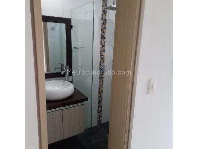 Apartamento de 2 alcobas en venta en Bosque Popular, Manizales, 77 m² · foto 4 de 15