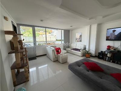 Apartamento de 2 alcobas en venta en Palermo, Manizales, 106 m² · foto 5 de 13