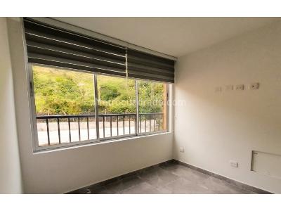 Apartamento en venta en Alcazares, Manizales · foto 4 de 7