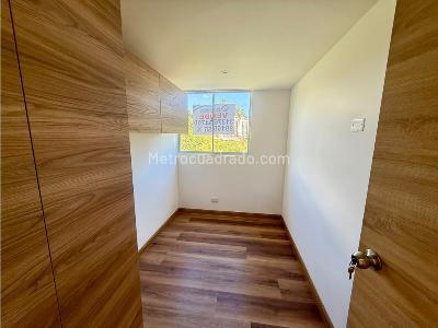 Apartamento de 2 alcobas en venta en La Sultana, Manizales, 48 m² · foto 7 de 11