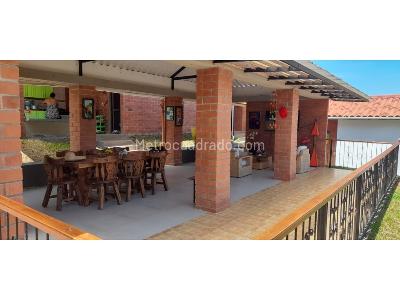 Casa en venta en Kilometro 41, Manizales · foto 2 de 16