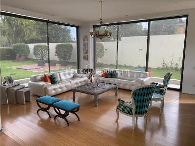 Casa de 5 alcobas en venta en San Jose De Bavaria, Bogotá, 585 m² · foto 4 de 15