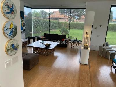 Casa de 5 alcobas en venta en San Jose De Bavaria, Bogotá, 585 m² · foto 7 de 15