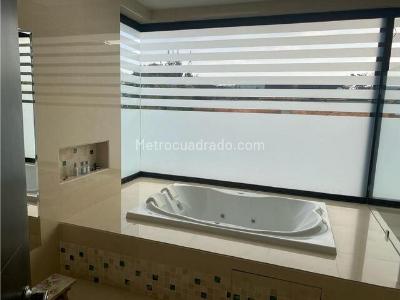 Casa de 5 alcobas en venta en San Jose De Bavaria, Bogotá, 585 m² · foto 14 de 15