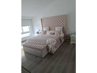 Casa de 3 alcobas en venta en Santa Barbara Alta, Bogotá, 387 m² · foto 8 de 12