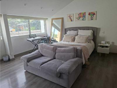 Casa de 3 alcobas en venta en Santa Barbara Alta, Bogotá, 387 m² · foto 9 de 12